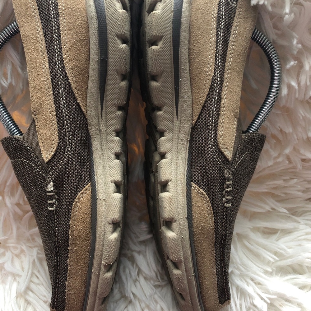 Skechers Relaxed Fit Mens Size 8.5 Brown Loafers Slip On Leather 64365 - Picture 3 of 7